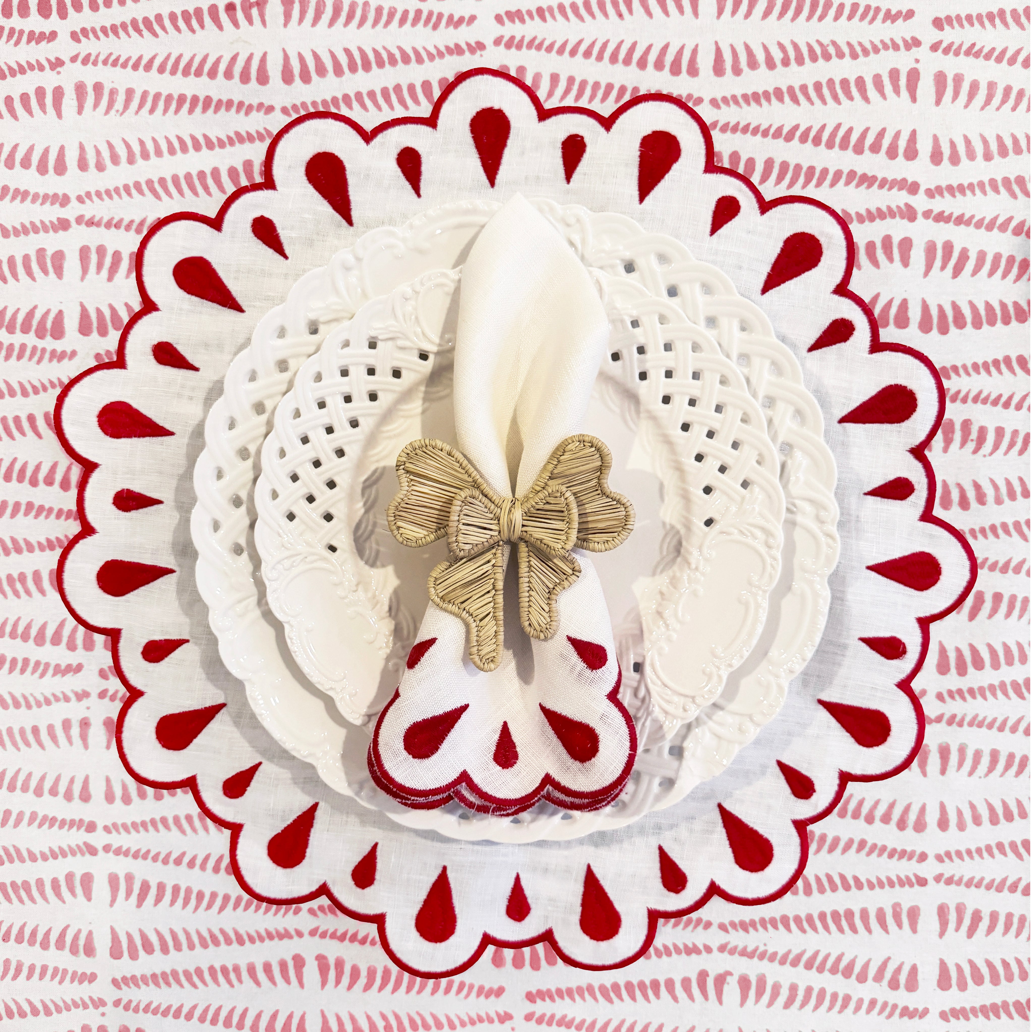 kate pink tablecloth