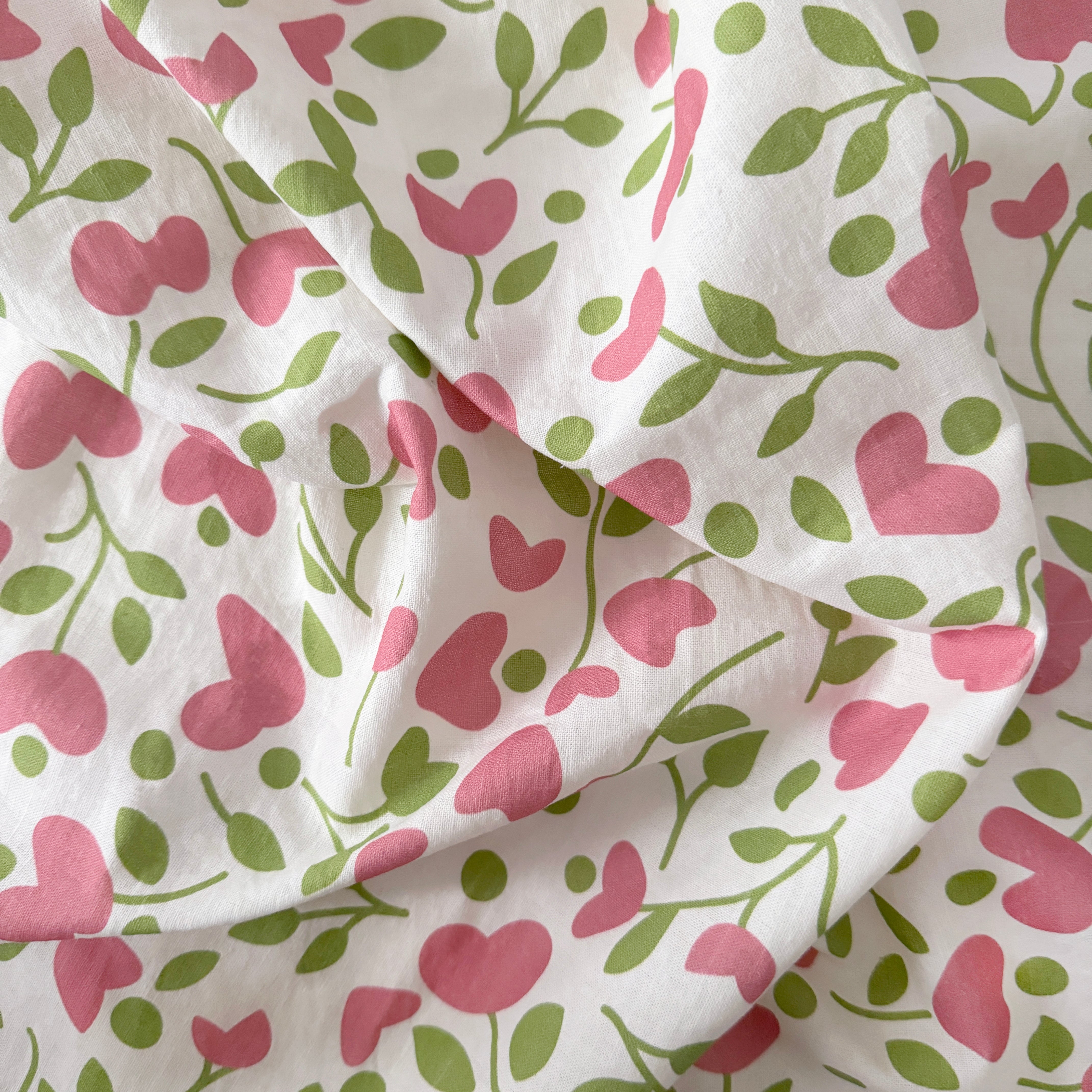 Sarah pink linen tablecloth