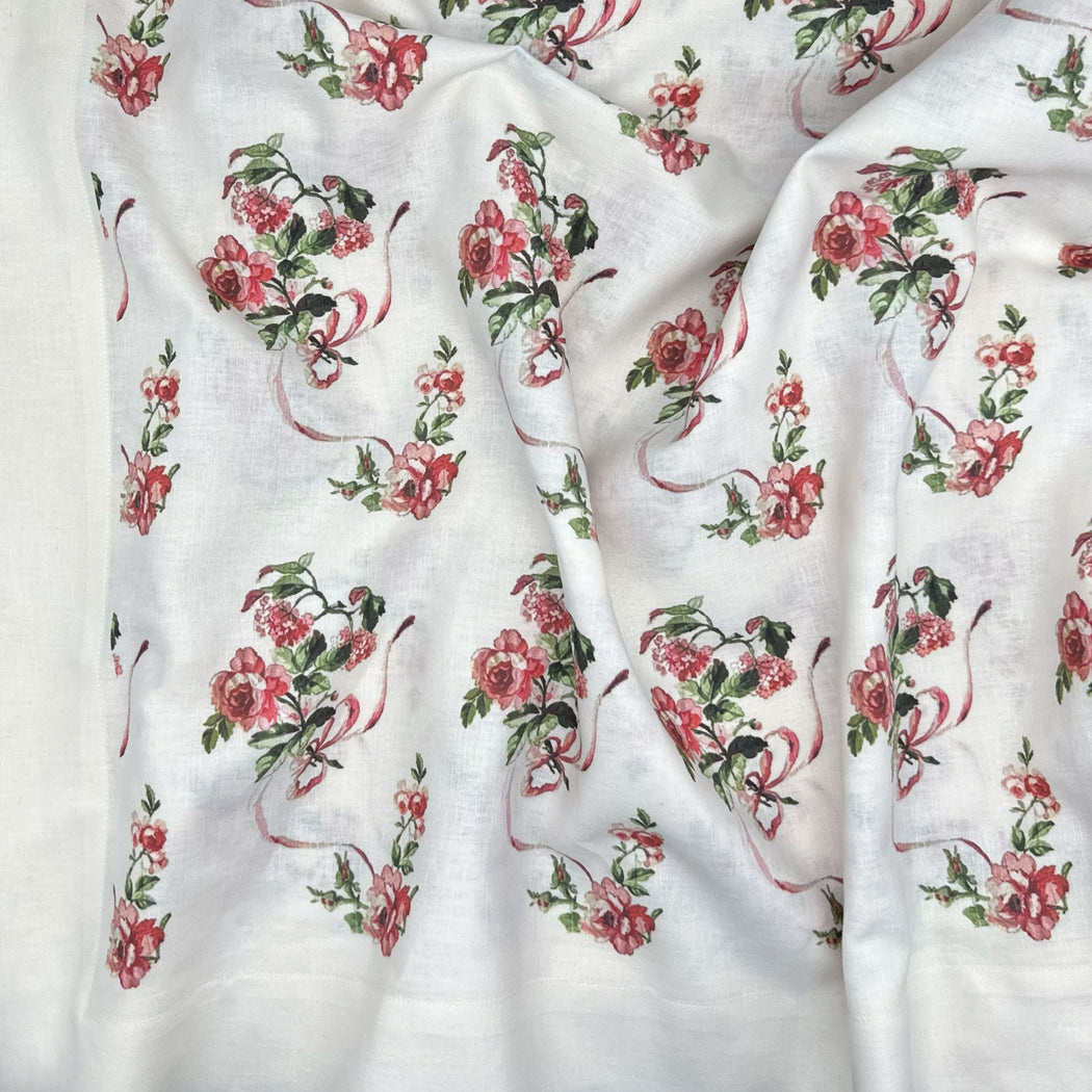 Roses tablecloth