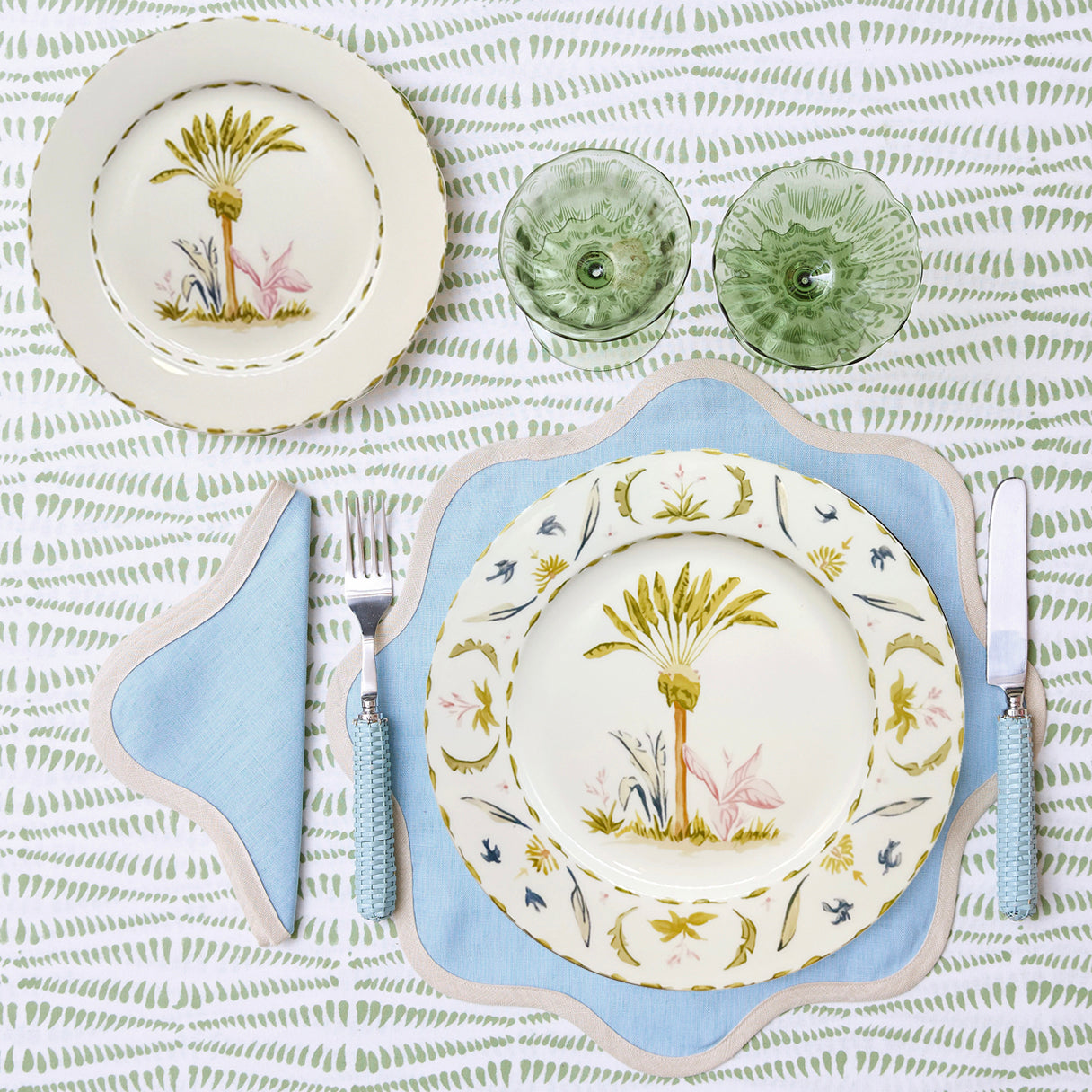 MARINA PALMS DINNER PLATES (set of 4)
