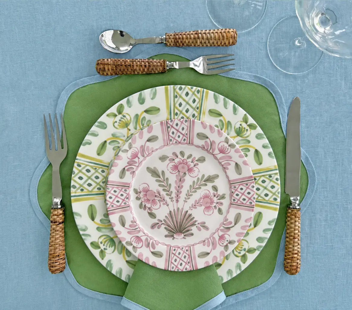 Ceramic Versus Porcelain Serveware for Entertaining