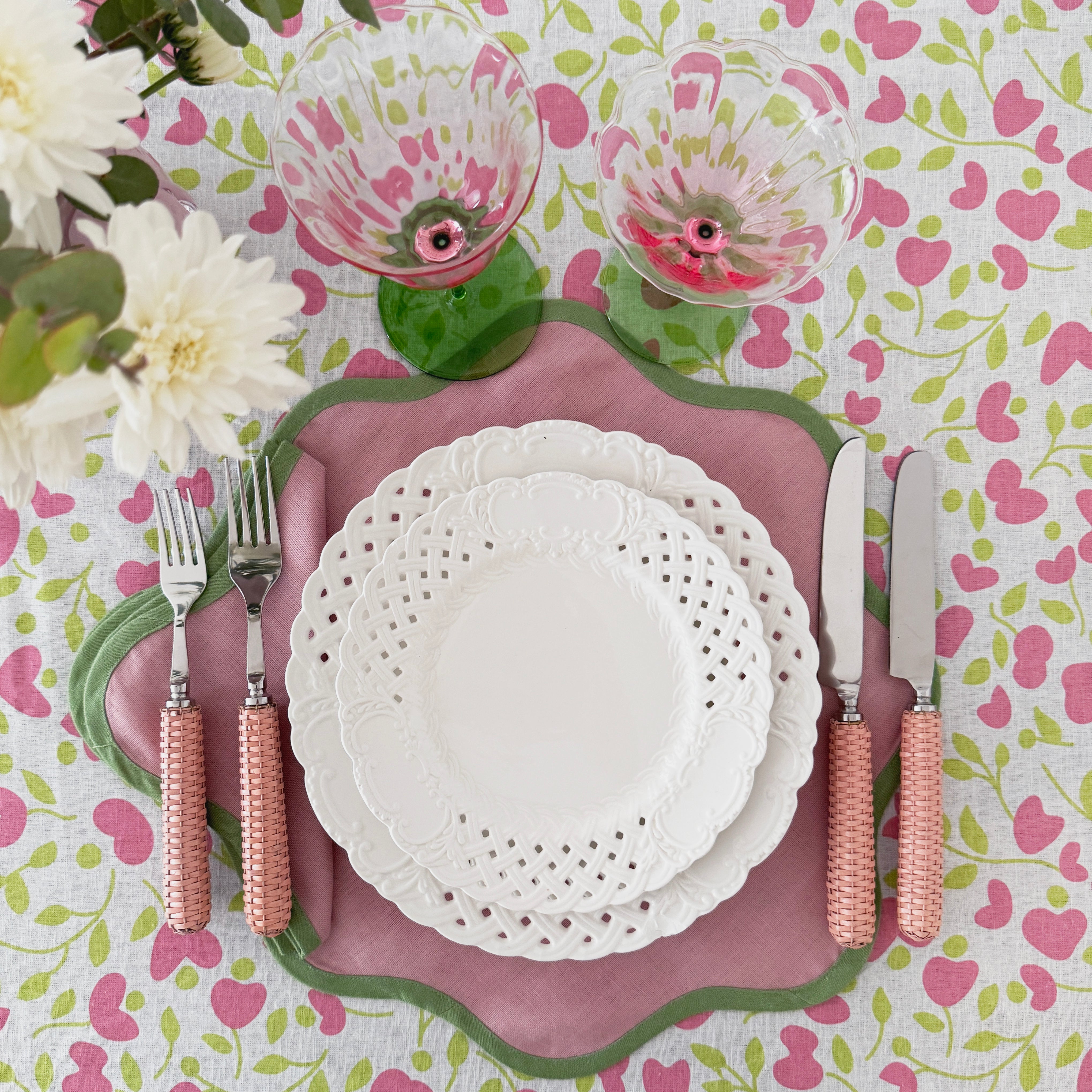 Daisy pink  linen placemat (set of 4)