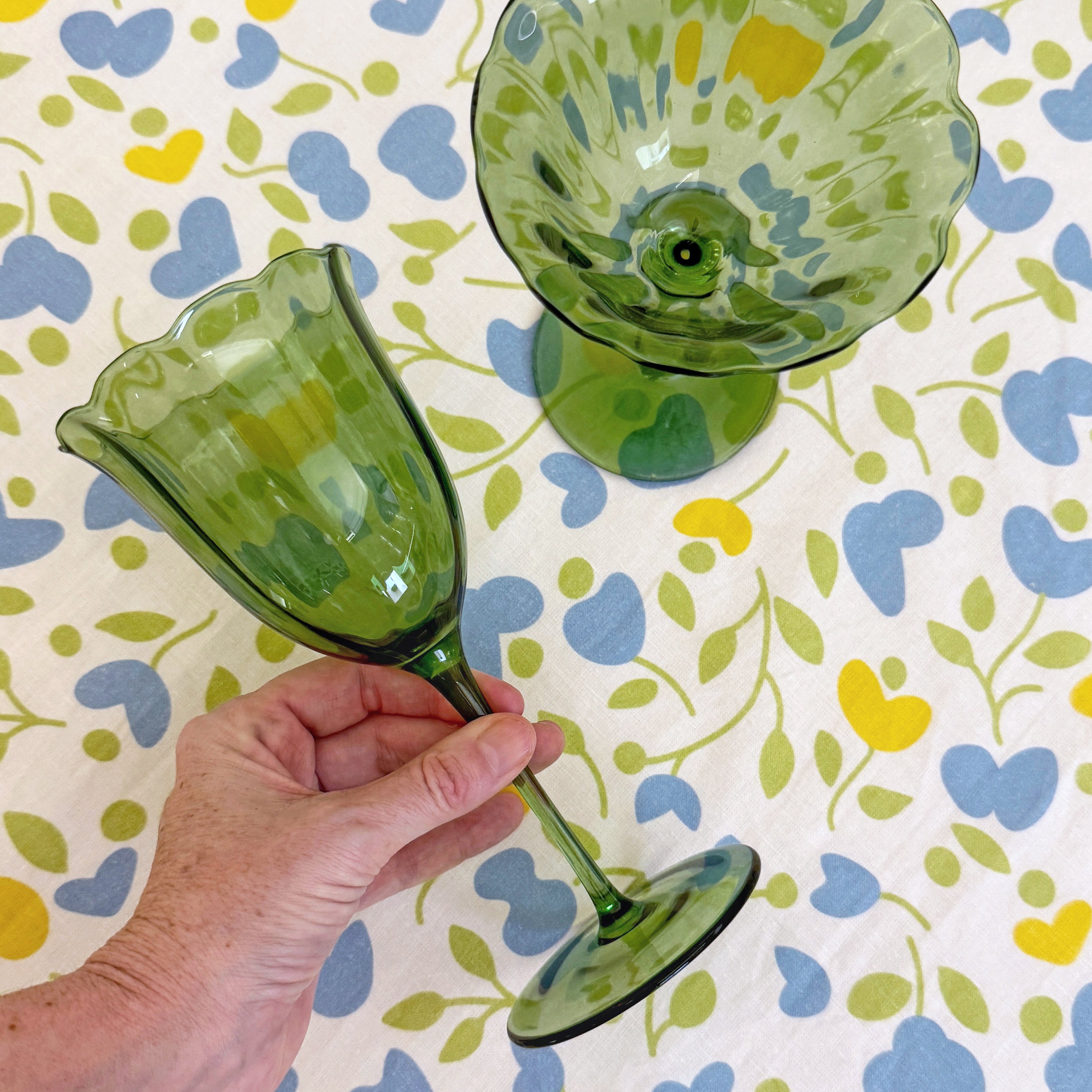 Lily  green wine glass (set of 4)