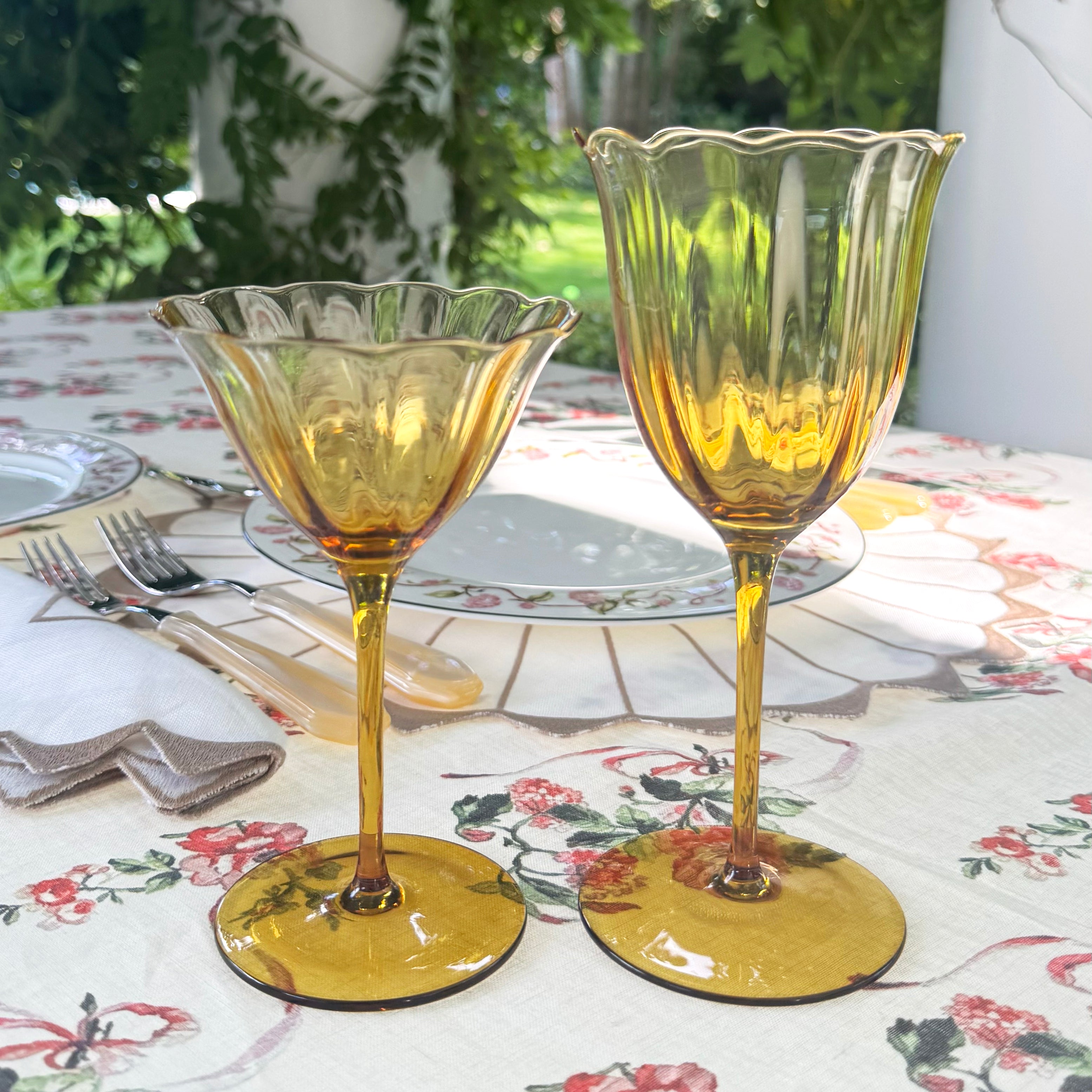 Lily amber water glass (set of 4)