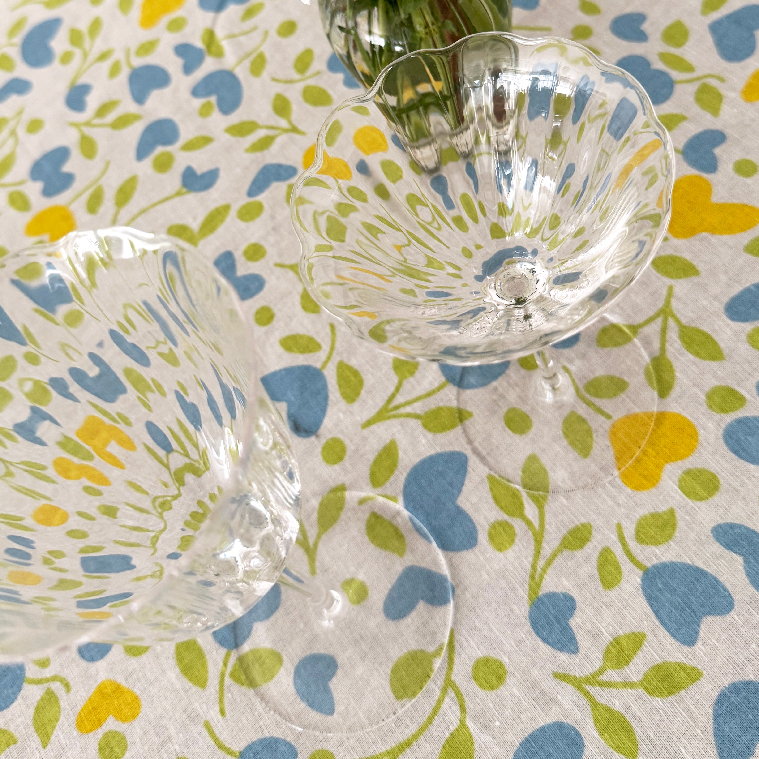Lily clear wine glass (set of 4)