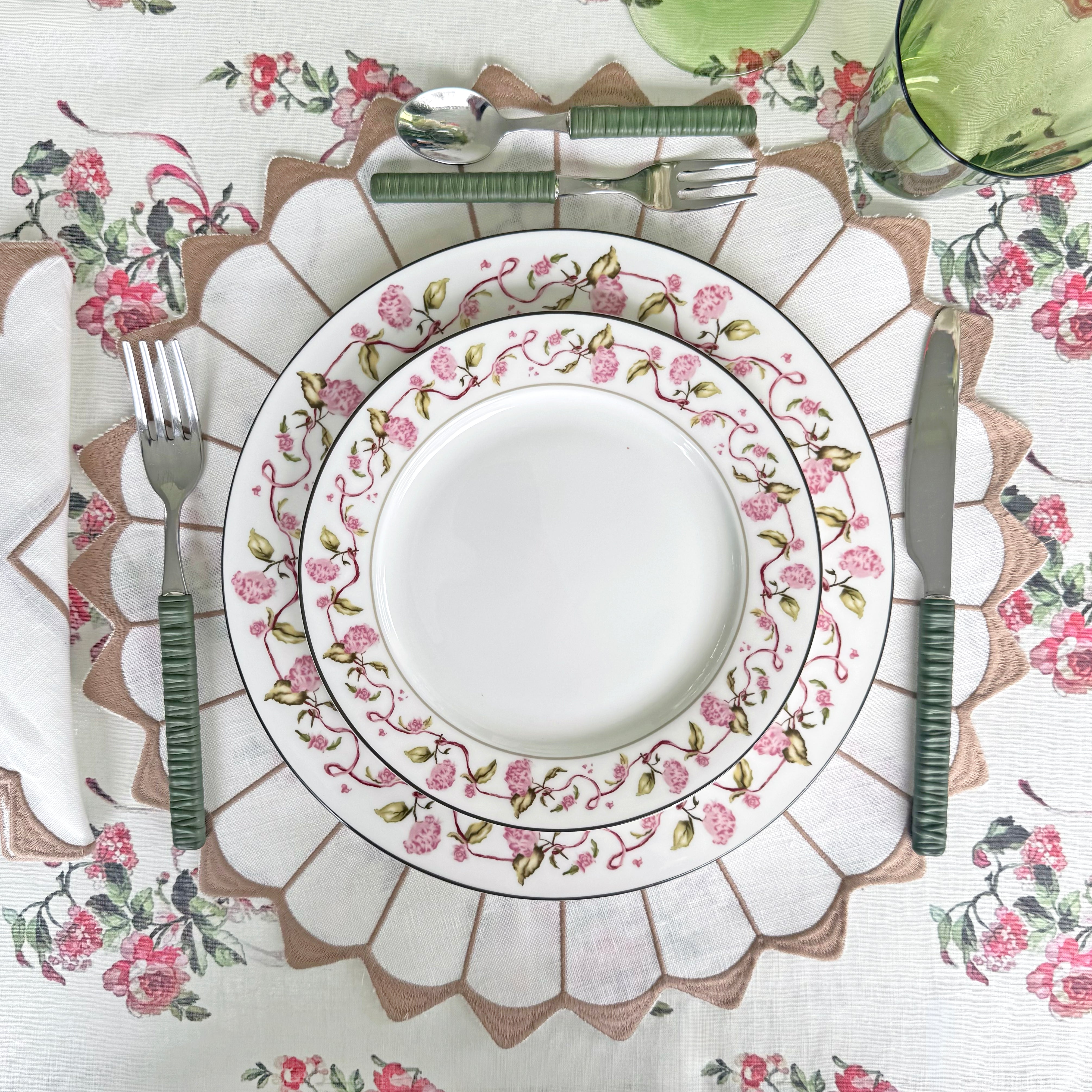 SAG HARBOUR HYDRANGEAS DINNER PLATE  (set of 4)